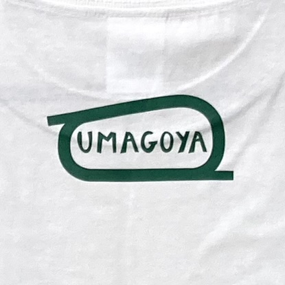 馬小屋デザインロゴ 馬小屋Tシャツ2023 Mサイズ ホワイト フロントプリント